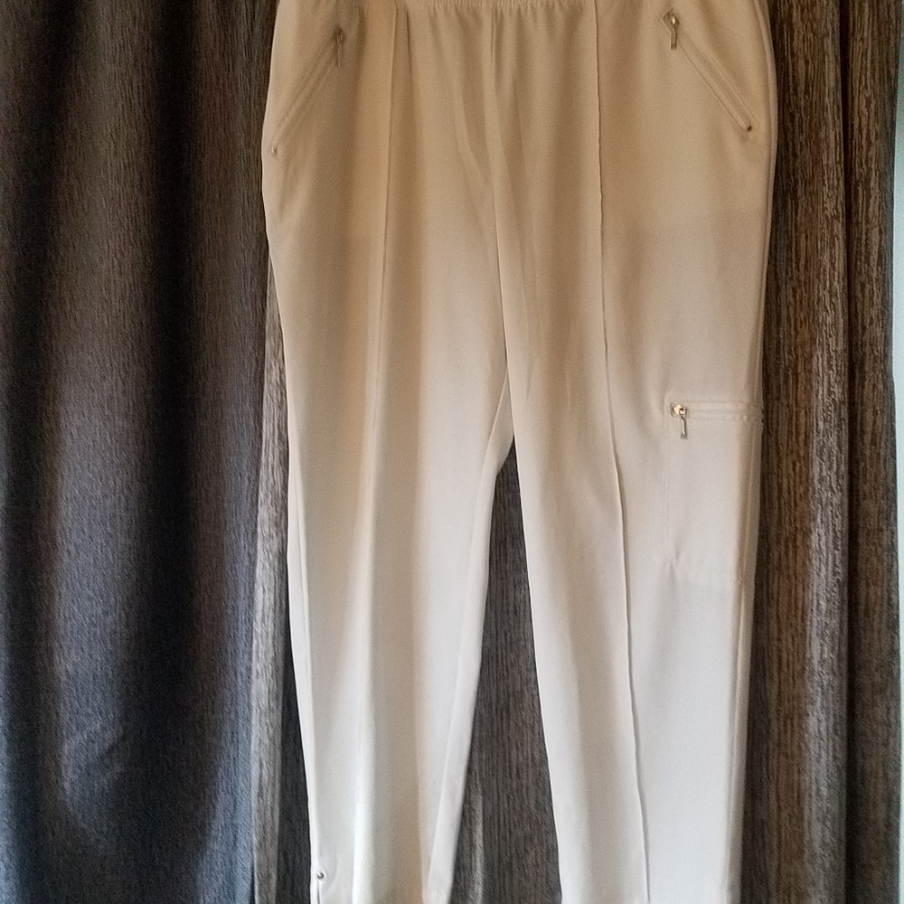 Sport pants - Picture 2 of 9